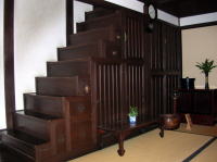 ならまち格子の家・階段